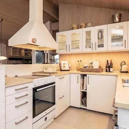 12 Person In L Kken Holiday home Gronhoj (Nordjylland)