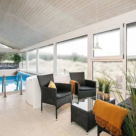 Charming Eco With Pool - By Traum *