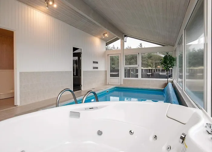 Charming Eco With Pool - By Traum *